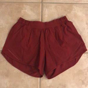 lululemon Hotty Hot Short 4” Size 6